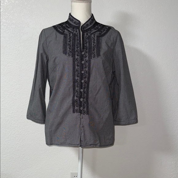 e-col-o-gie Gray Embroidered Button-Up Blouse - Picture 1 of 9